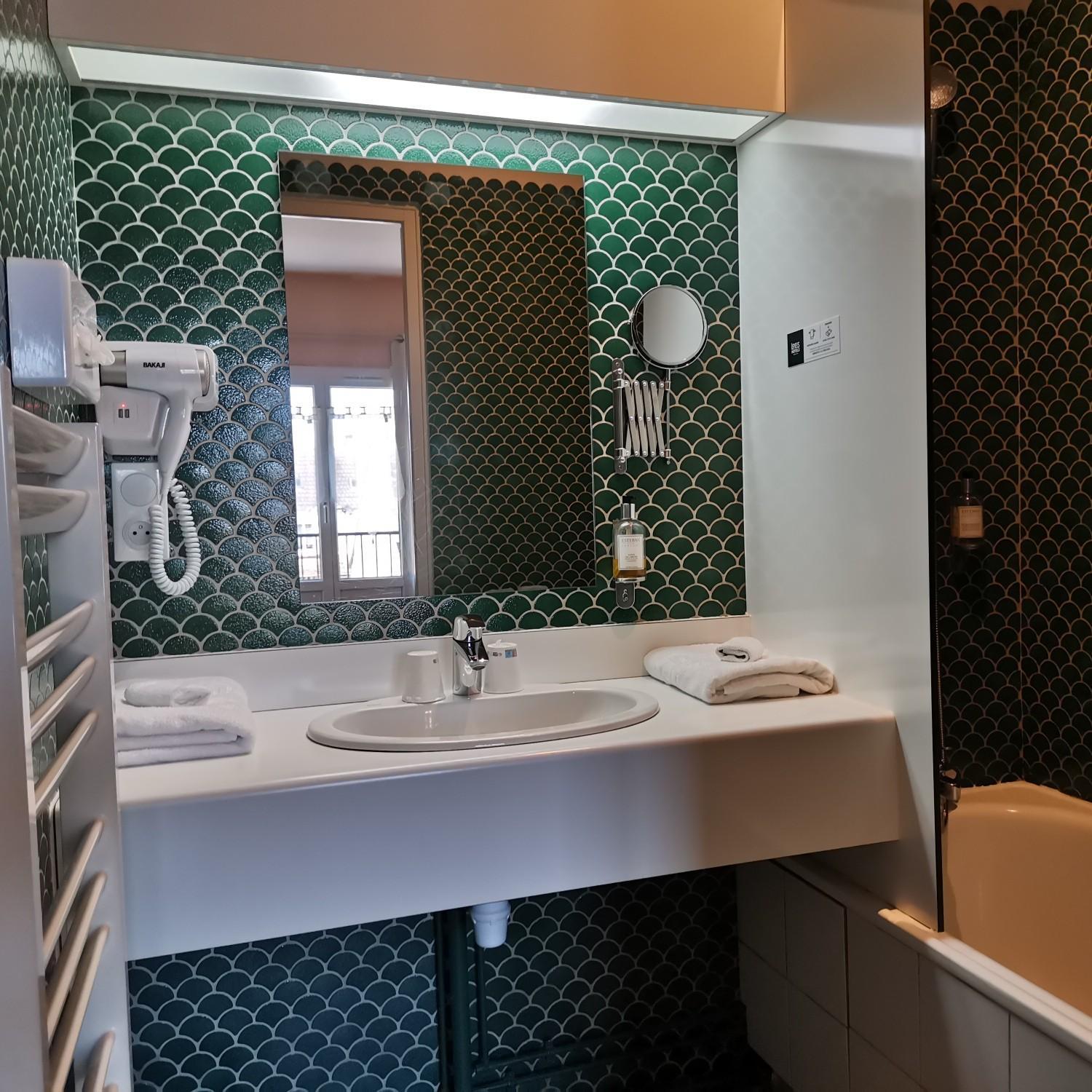 Logis Hotel Le Cerf Briare Exterior photo